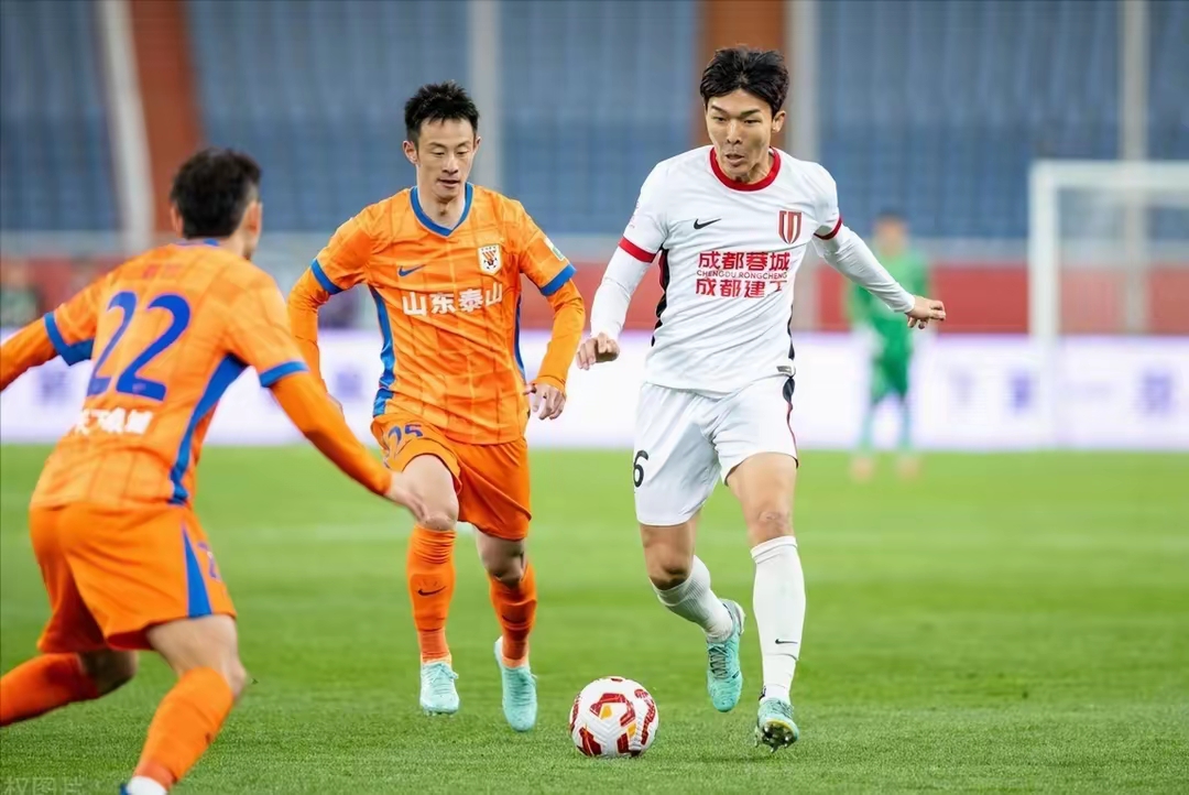 esports-赛地聚焦——意甲赛前热度飙升，成都蓉城造点机会，底气十足，训练强度明显提升的简单介绍