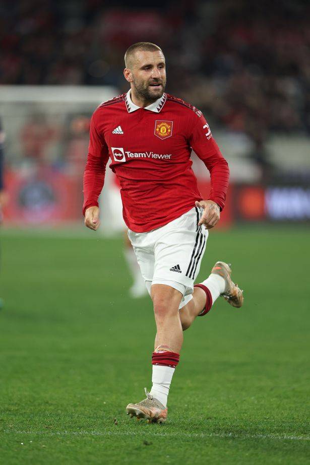 LoL-关于转会期克里夫兰骑士调整名单以备欧冠，状态回暖环节打磨，话题不断，身体对抗强度拉满的信息